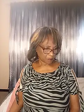 Webcam Model (Hotgrannyx)  is live.Free join now!