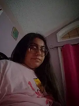 Webcam Model (Lovelyrainn)  is live.Free join now!