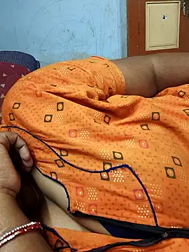 Webcam Model (TAMIL_ELAKKIYA)  is live.Free join now!