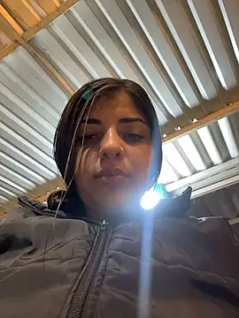 Webcam Model (Isaa-Sweet)  is live.Free join now!