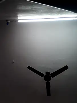 Webcam Model (Tamil-Meenu12)  is live.Free join now!