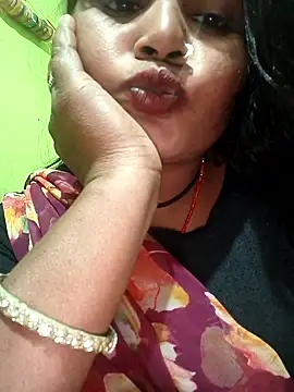 Webcam Model (Sexi_shivani)  is live.Free join now!