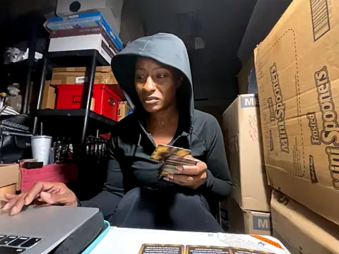 Webcam Model (wynterheat)  is live.Free join now!