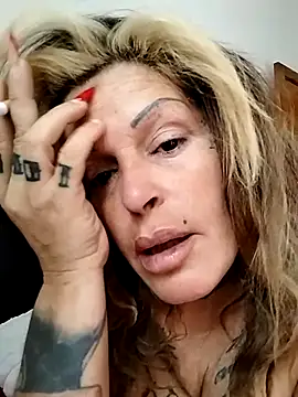 Webcam Model (canariamorbosa)  is live.Free join now!