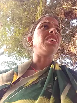 Webcam Model (ALLESA_QRAN)  is live.Free join now!