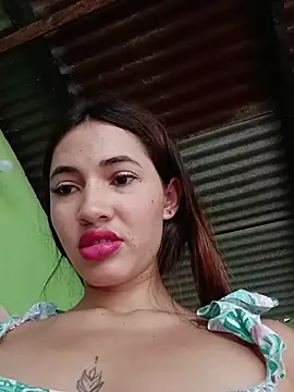 Webcam Model (-Nicol)  is live.Free join now!