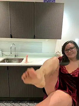 Webcam Model (HotLdyllic)  is live.Free join now!