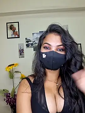 Webcam Model (Noor-Bold)  is live.Free join now!