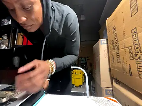 Webcam Model (wynterheat)  is live.Free join now!