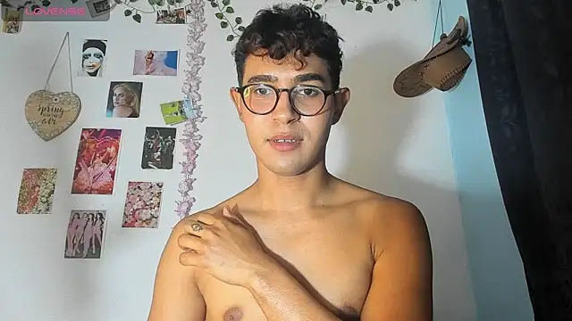 cute_sammy_1 - Cute_sammy_1's free webcam - UK Sex Cams