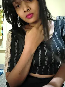 rayi_queen_2 (F young) - full nude show