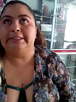 Webcam Model (curvy_diva_)  is live.Free join now!