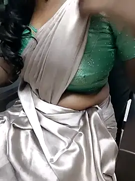 Tamilmallu-duskygirl03