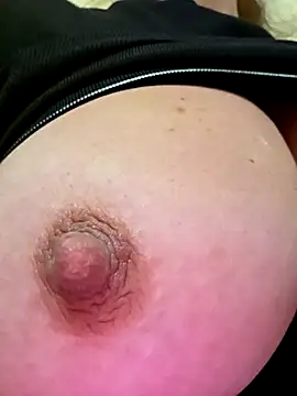 Webcam Model (Adivaaa)  is live.Free join now!