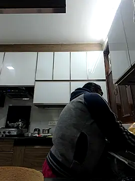 Webcam Model (Hot-Sana2)  is live.Free join now!