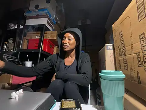 Webcam Model (wynterheat)  is live.Free join now!