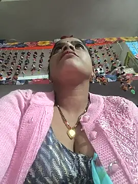 Webcam Model (Setty54)  is live.Free join now!