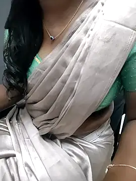 Tamilmallu-duskygirl03