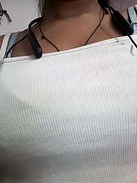 Webcam Model (Rekha_89)  is live.Free join now!