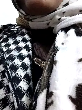 Webcam Model (Laxmi_89)  is live.Free join now!