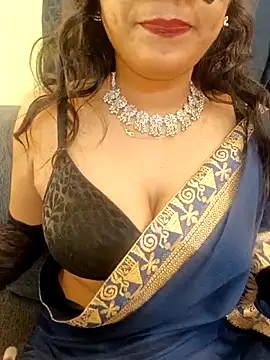 Webcam Model (menaxi-baby7)  is live.Free join now!