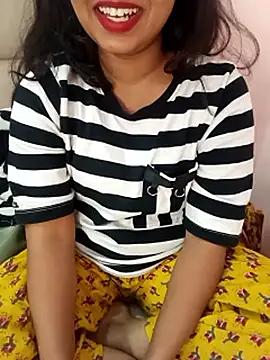 Webcam Model (Sexy_Divya__)  is live.Free join now!