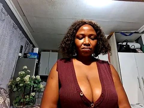 Webcam Model (EbonyRose9)  is live.Free join now!