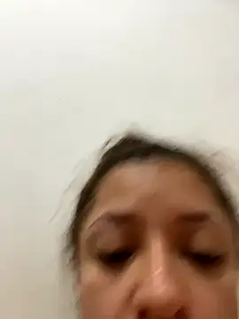 Webcam Model (Alicia_ALICIA)  is live.Free join now!