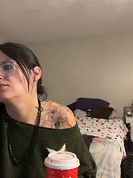 Webcam Model (SafeinouterSpace)  is live.Free join now!