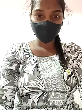 Webcam Model (ALEXA9994)  is live.Free join now!