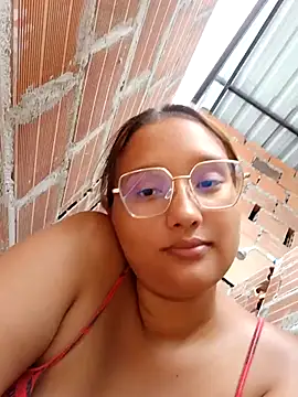 Webcam Model (young_dairy01)  is live.Free join now!