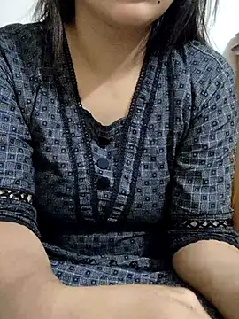 Webcam Model (Tanha18)  is live.Free join now!