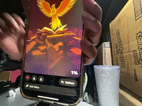 Webcam Model (wynterheat)  is live.Free join now!