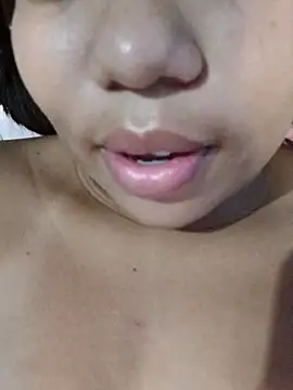 Webcam Model (little_onixx)  is live.Free join now!