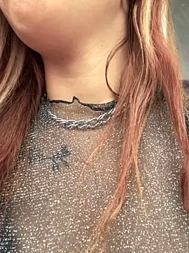 Webcam Model (Sallem_Pink)  is live.Free join now!