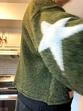 Webcam Model (SafeinouterSpace)  is live.Free join now!