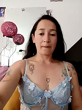 Webcam Model (emilypoppy3)  is live.Free join now!