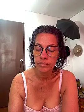 Webcam Model (Goddess-Love-)  is live.Free join now!