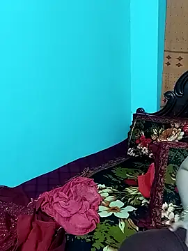 Webcam Model (Porimoni22)  is live.Free join now!