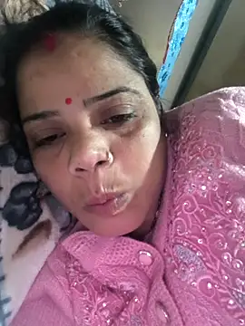 Webcam Model (Setty54)  is live.Free join now!