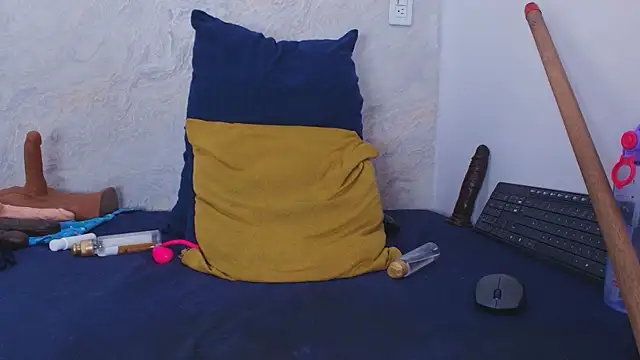 ashly_mr - Ashly_mr's free webcam - UK Sex Cams