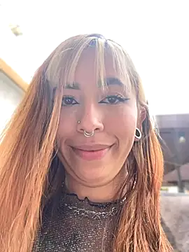 Webcam Model (Sallem_Pink)  is live.Free join now!