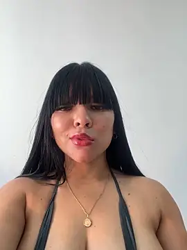 Webcam Model (BrendaCrean)  is live.Free join now!