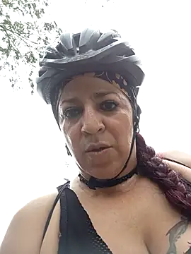 Webcam Model (LAPOTRA_04)  is live.Free join now!