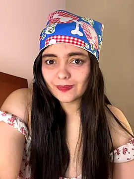 Webcam Model (candicewest_)  is live.Free join now!