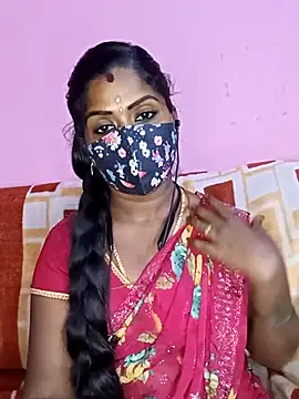 Webcam Model (tamilammukuttyy)  is live.Free join now!