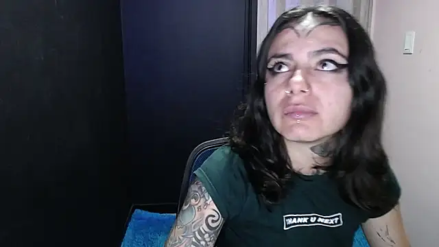 _onthary_6 Live Webcam on Stripchat