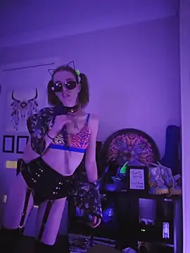 lonely_Cosplay_chick