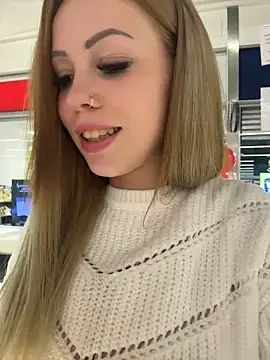 KittyMissyX Live Webcam on Stripchat