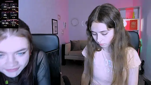 rebecca_smile Live Webcam on Stripchat